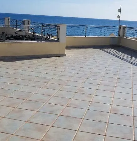 231f, Beachfront, Jewel Of The Sea, Galati Apartment Brancaleone Superiore